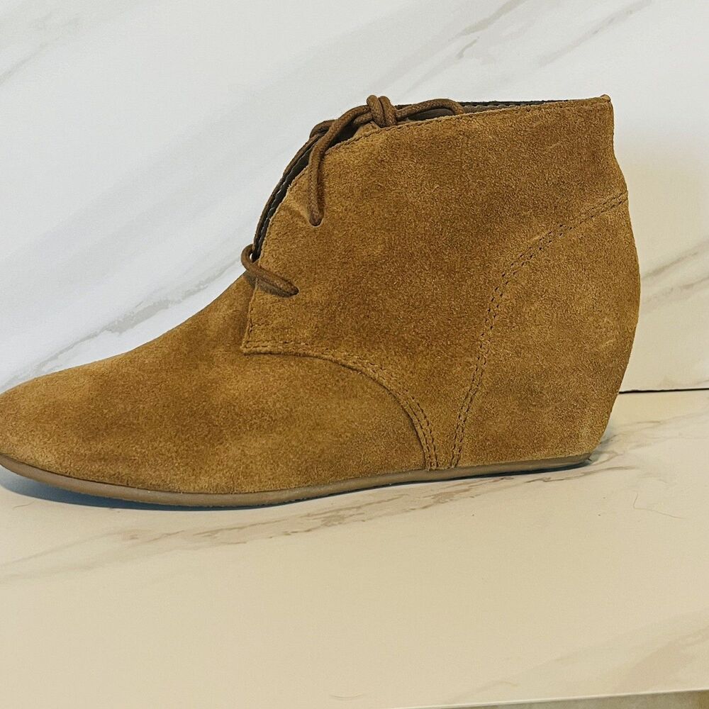 Nine West Women’s 2in Wedge Boots Size 6.5M Tan Suede Lace Up Ankle Booties - Picture 2 of 6